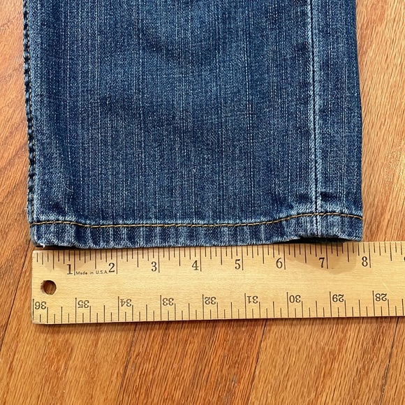 Levi’s 505 tag size 23 x 34 Blue Some wear on hem and pockets Whiskering - Picture 9 of 13